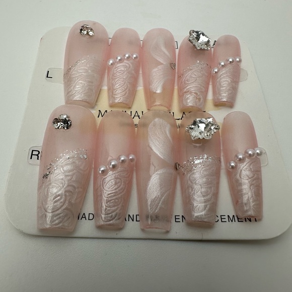 Handmade press on nails bundle of four sets size large - Picture 3 of 13